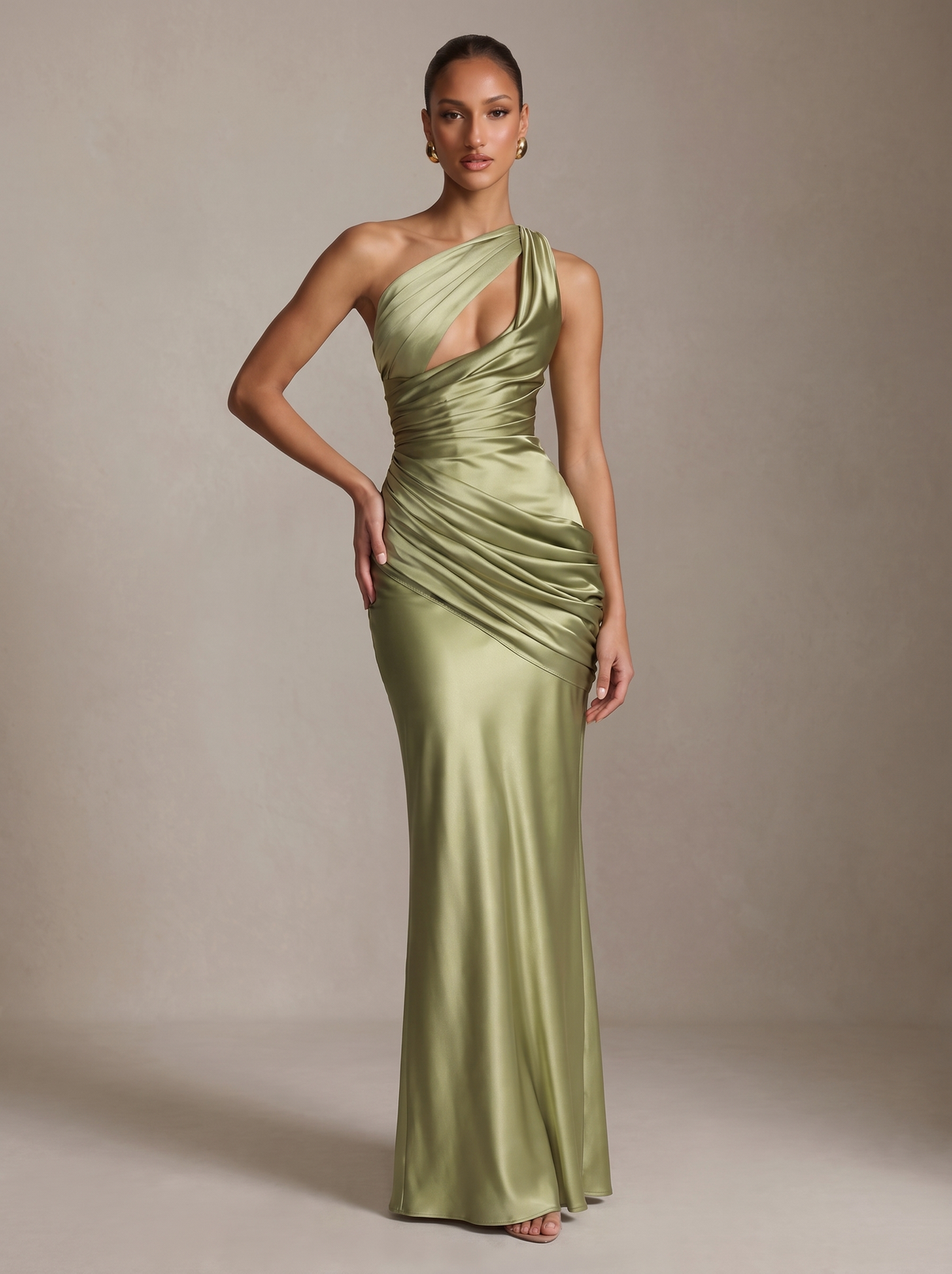 Carolina — Vestido Longo de Cetim Verde
