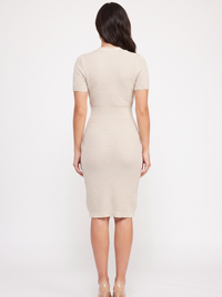 Catarina — Vestido Midi de Malha com Decote em V