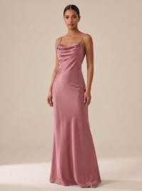 Rita — Vestido Longo de Cetim com Costas Abertas